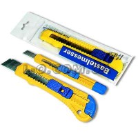Нож канцелярский пластиковый 9мм BuroMax